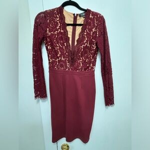 Small Lulu’s lace dress